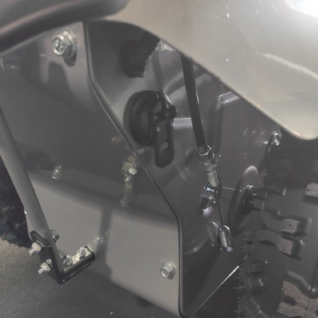 Lumag Veegmachine en Sneeuwruimer KM1000E